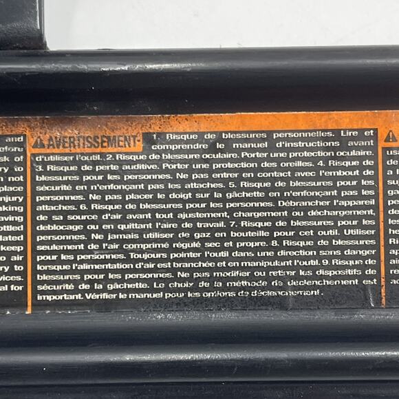 Campbell Hausfeld 1" - 2 1/2” Finish Nailer 16 Gauge Tested NB006750. {X}. - Picture 10 of 13